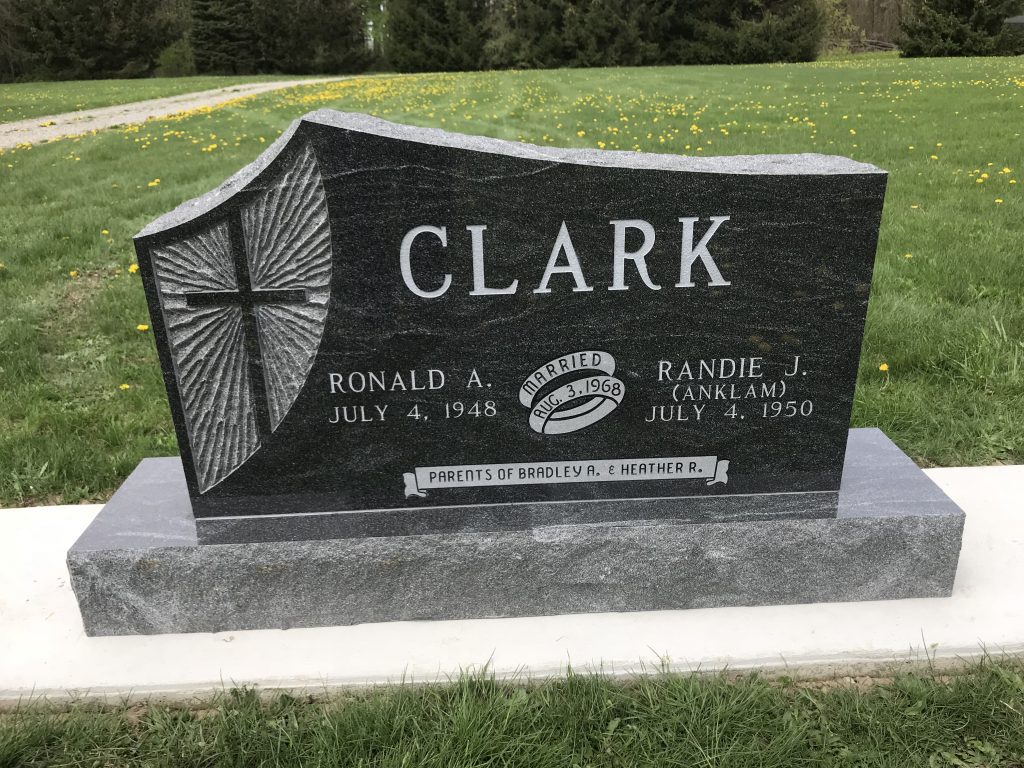 Custom Headstones in Maryville, TN - Tennessee Memorials