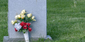 Key Differences Between Headstones and Grave Markers - Tennessee Memorials