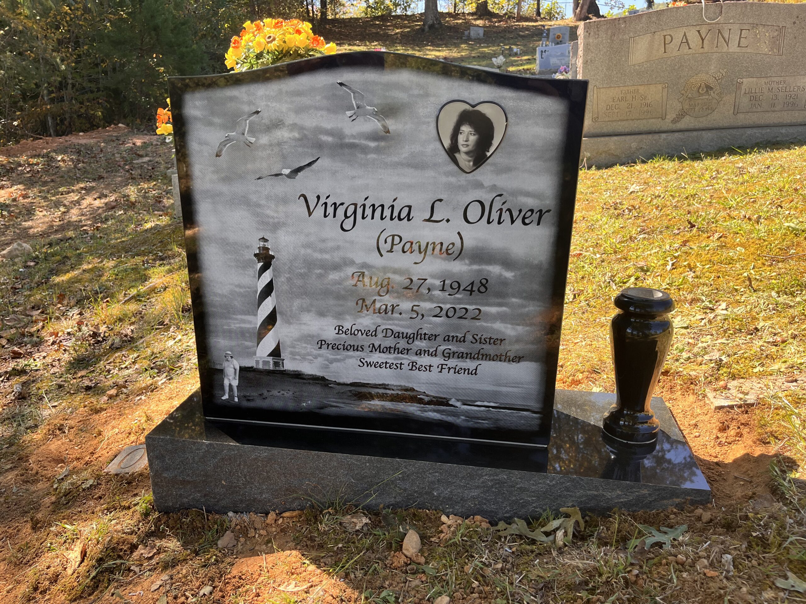 Choosing the Perfect Memorial